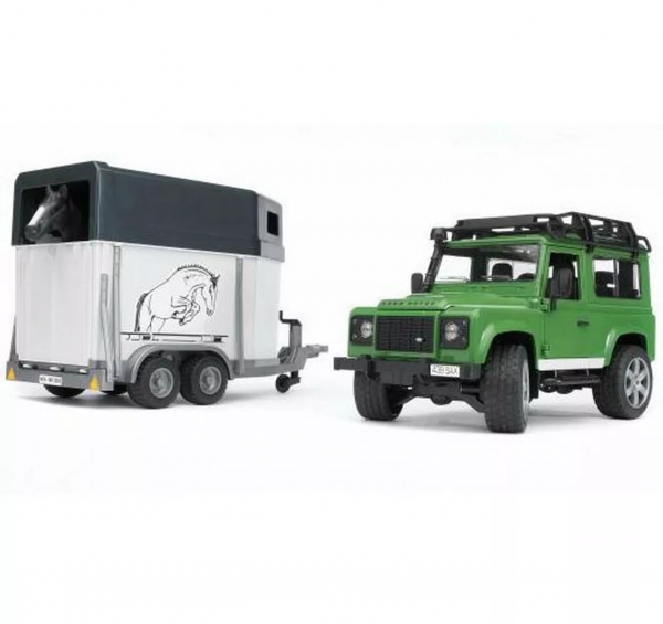 Land Rover with Horse Box
