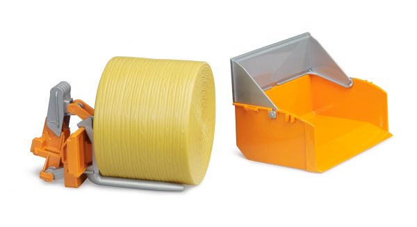 Tractor Loading Box with Forks & Round Bale - Image 2